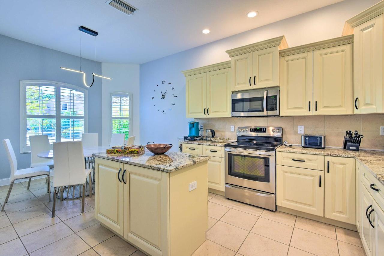 Sun-Soaked Sarasota Oasis With Pool And Hot Tub! Villa Exteriör bild
